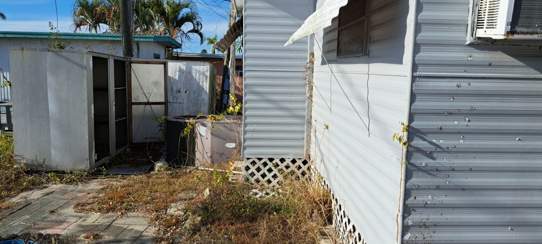 3565 58th Ave N, Lot 121, St Petersburg, Florida 33714, 2 Bedrooms Bedrooms, ,1 BathroomBathrooms,55-Plus Mobile Home,For Sale,58th Ave N, Lot 121,4484