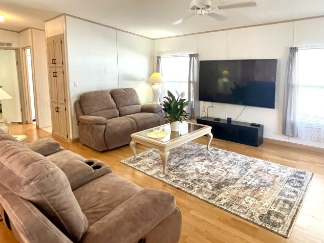 6812 Coconut Grove Circle, Ellenton, Florida 34222, 2 Bedrooms Bedrooms, ,2 BathroomsBathrooms,55-Plus Mobile Home,For Sale,Coconut Grove Circle,4503