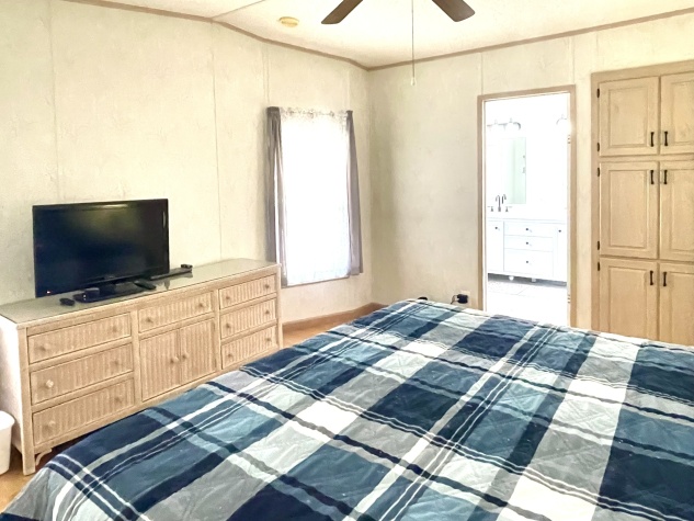 6812 Coconut Grove Circle, Ellenton, Florida 34222, 2 Bedrooms Bedrooms, ,2 BathroomsBathrooms,55-Plus Mobile Home,For Sale,Coconut Grove Circle,4503