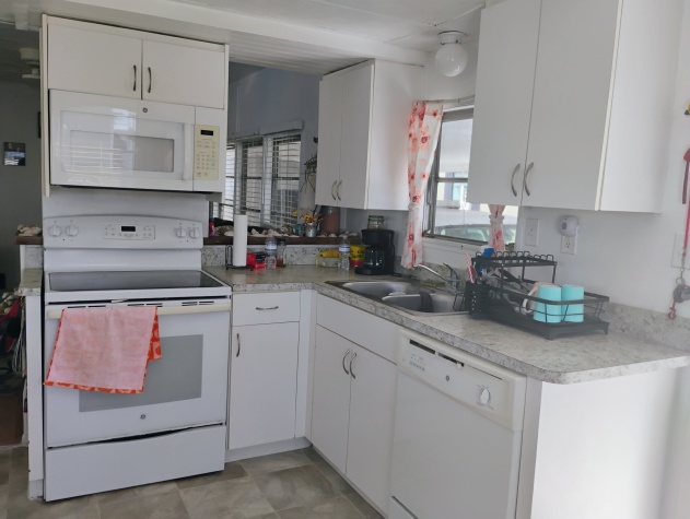 2550 State Rd 580, Lot 333, Clearwater, Florida 33761, 2 Bedrooms Bedrooms, ,1 BathroomBathrooms,55-Plus Mobile Home,For Sale,State Rd 580, Lot 333,4505