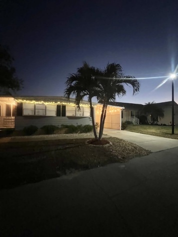 924 Zacapa Ave, Venice, Florida 34285, 2 Bedrooms Bedrooms, ,2 BathroomsBathrooms,55-Plus Mobile Home,For Sale,Zacapa Ave,4507