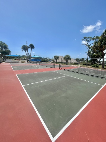 924 Zacapa Ave, Venice, Florida 34285, 2 Bedrooms Bedrooms, ,2 BathroomsBathrooms,55-Plus Mobile Home,For Sale,Zacapa Ave,4507