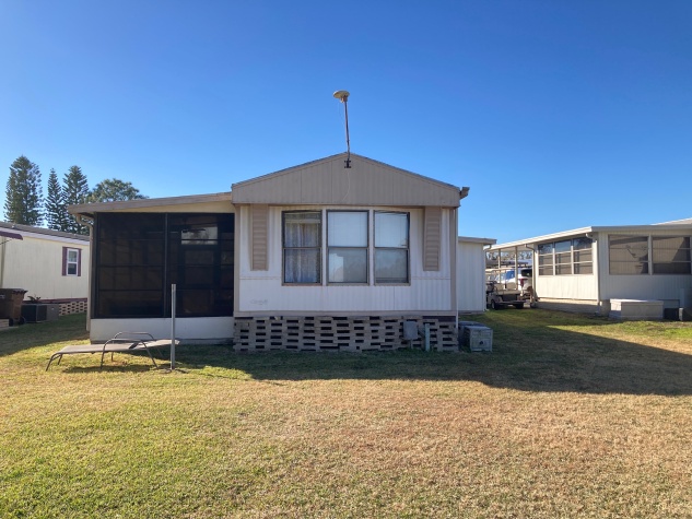 944 Reynolds Road, Lot 35, Lakeland, Florida 33801, 2 Bedrooms Bedrooms, ,1 BathroomBathrooms,55-Plus Mobile Home,For Sale,Reynolds Road, Lot 35,4509