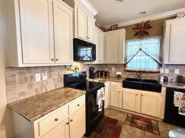 100 Hampton Rd, Lot 122, Clearwater, Florida 33759, 3 Bedrooms Bedrooms, ,2 BathroomsBathrooms,55-Plus Mobile Home,For Sale,Hampton Rd, Lot 122,4510