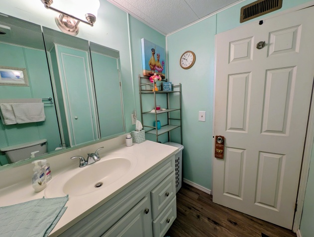 1857 Gangway Loop, Ruskin, Florida 33570, 2 Bedrooms Bedrooms, ,1 BathroomBathrooms,55-Plus Mobile Home,For Sale,Gangway Loop,4511