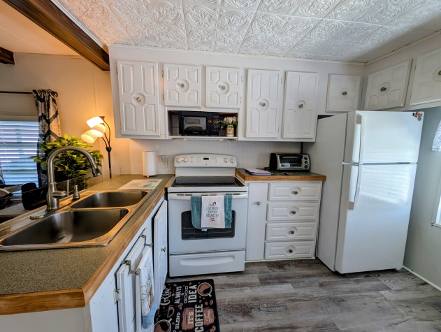 1857 Gangway Loop, Ruskin, Florida 33570, 2 Bedrooms Bedrooms, ,1 BathroomBathrooms,55-Plus Mobile Home,For Sale,Gangway Loop,4511