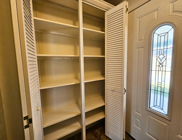 618 Sunset Circle, Frostproof, Florida 33843, 2 Bedrooms Bedrooms, ,2 BathroomsBathrooms,55-Plus Mobile Home,For Sale,Sunset Circle,4512