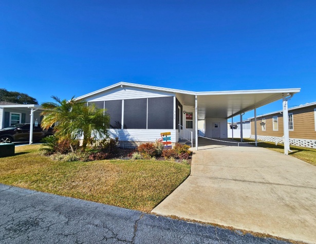 618 Sunset Circle, Frostproof, Florida 33843, 2 Bedrooms Bedrooms, ,2 BathroomsBathrooms,55-Plus Mobile Home,For Sale,Sunset Circle,4512