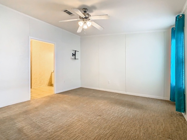 618 Sunset Circle, Frostproof, Florida 33843, 2 Bedrooms Bedrooms, ,2 BathroomsBathrooms,55-Plus Mobile Home,For Sale,Sunset Circle,4512