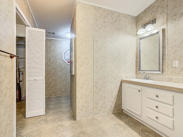 618 Sunset Circle, Frostproof, Florida 33843, 2 Bedrooms Bedrooms, ,2 BathroomsBathrooms,55-Plus Mobile Home,For Sale,Sunset Circle,4512