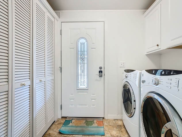 618 Sunset Circle, Frostproof, Florida 33843, 2 Bedrooms Bedrooms, ,2 BathroomsBathrooms,55-Plus Mobile Home,For Sale,Sunset Circle,4512