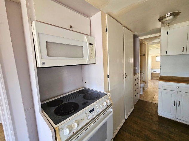 511 Sherwood, Bradenton, Florida 34208, 2 Bedrooms Bedrooms, ,1 BathroomBathrooms,55-Plus Mobile Home,For Sale,Sherwood,4513