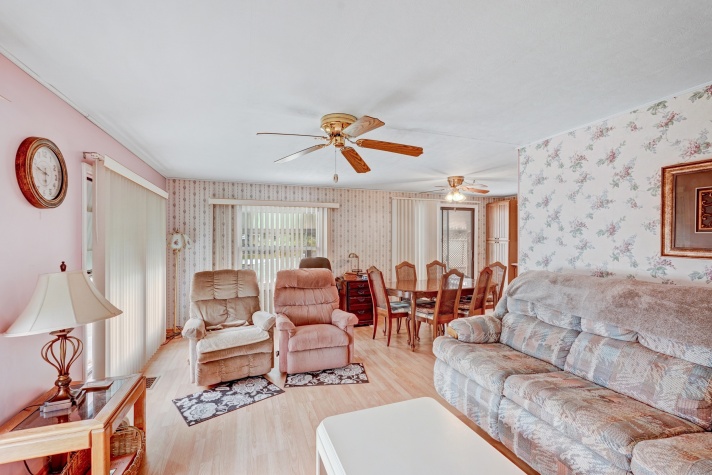 508 44th Avenue E, Lot G19, Bradenton, Florida 34203, 2 Bedrooms Bedrooms, ,2 BathroomsBathrooms,55-Plus Mobile Home,For Sale,44th Avenue E, Lot G19,4516