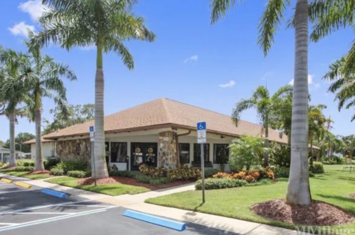 100 Hampton Rd, Lot 153, Clearwater, Florida 33759, 2 Bedrooms Bedrooms, ,2 BathroomsBathrooms,55-Plus Mobile Home,For Sale,Hampton Rd, Lot 153,4519