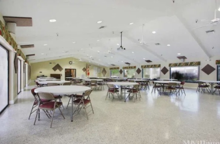 100 Hampton Rd, Lot 153, Clearwater, Florida 33759, 2 Bedrooms Bedrooms, ,2 BathroomsBathrooms,55-Plus Mobile Home,For Sale,Hampton Rd, Lot 153,4519