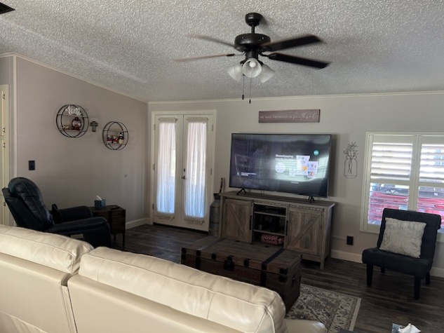 7027 Date Palm Ln, Ellenton, Florida 34222, 2 Bedrooms Bedrooms, ,2 BathroomsBathrooms,55-Plus Mobile Home,For Sale,Date Palm Ln,4521