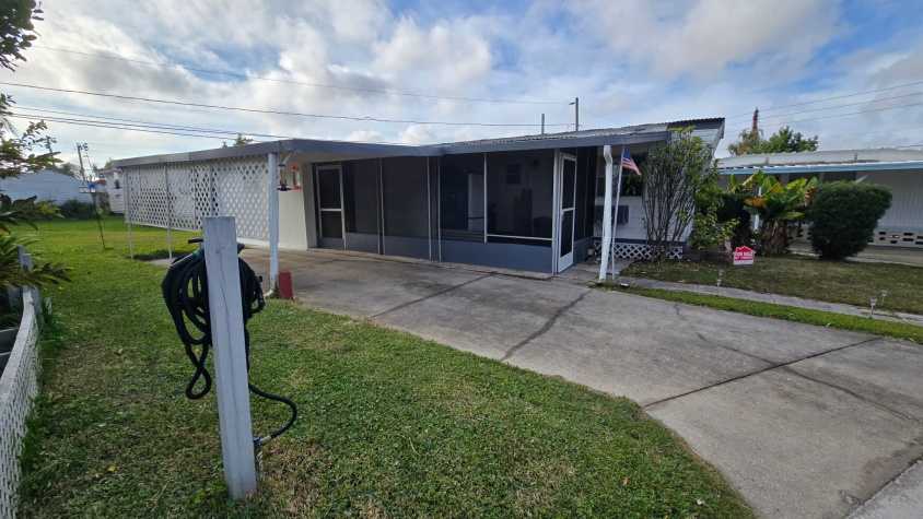 3565 58th Ave N, Lot 141, St Petersburg, Florida 33714, 1 Bedroom Bedrooms, ,1 BathroomBathrooms,55-Plus Mobile Home,For Sale,58th Ave N, Lot 141,4525