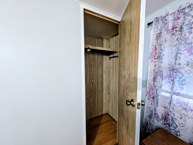 2523 Scuttlebutt Loop, Lot 343, Ruskin, Florida 33570, 2 Bedrooms Bedrooms, ,1.5 BathroomsBathrooms,55-Plus Mobile Home,For Sale,Scuttlebutt Loop, Lot 343,4530