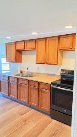 2580 Nursery Rd, Lot 211, Clearwater, Florida 33764, 2 Bedrooms Bedrooms, ,2 BathroomsBathrooms,55-Plus Mobile Home,For Sale,Nursery Rd, Lot 211,4536