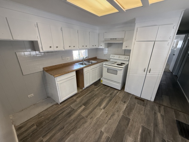 7349 Ulmerton Rd, Lot 301, Largo, Florida 33771, 2 Bedrooms Bedrooms, ,1 BathroomBathrooms,55-Plus Mobile Home,For Sale,Ulmerton Rd, Lot 301,4539