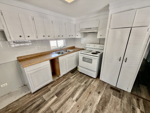 7349 Ulmerton Rd, Lot 301, Largo, Florida 33771, 2 Bedrooms Bedrooms, ,1 BathroomBathrooms,55-Plus Mobile Home,For Sale,Ulmerton Rd, Lot 301,4539