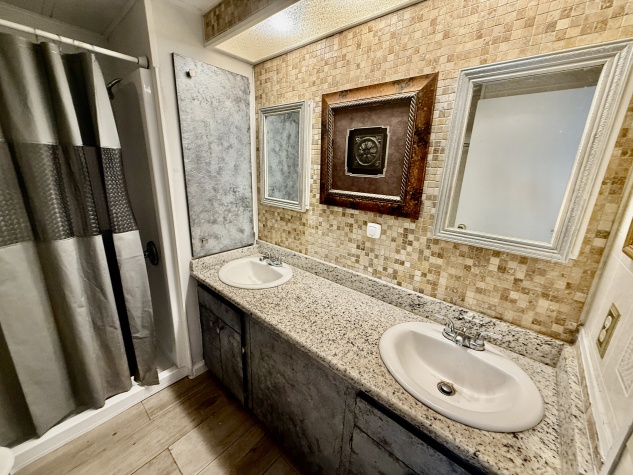 7349 Ulmerton Rd, Lot 301, Largo, Florida 33771, 2 Bedrooms Bedrooms, ,1 BathroomBathrooms,55-Plus Mobile Home,For Sale,Ulmerton Rd, Lot 301,4539