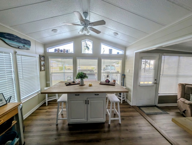 2206 Chaney Dr, Lot 541, Ruskin, Florida 33570, 1 Bedroom Bedrooms, ,1 BathroomBathrooms,55-Plus Mobile Home,For Sale,Chaney Dr, Lot 541,4540