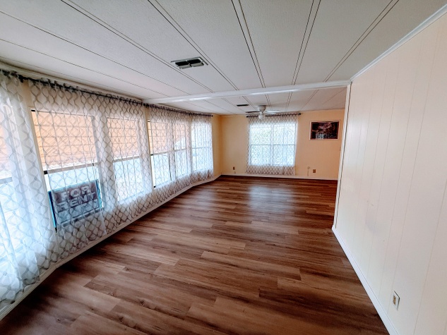 12100 Seminole Blvd, Lot 261, Largo, Florida 33778, 2 Bedrooms Bedrooms, ,2 BathroomsBathrooms,55-Plus Mobile Home,For Sale,Seminole Blvd, Lot 261,4544