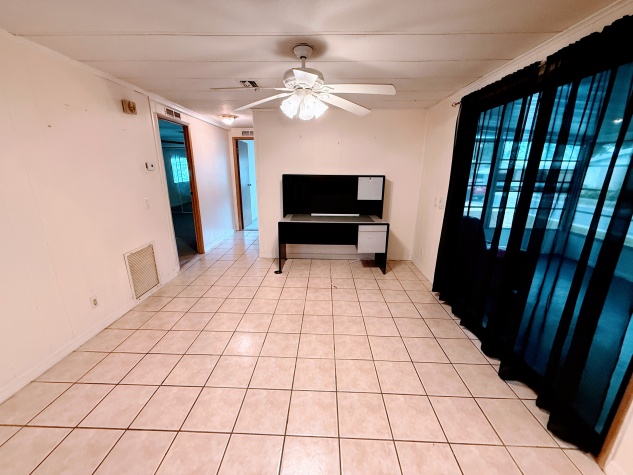 12100 Seminole Blvd, Lot 261, Largo, Florida 33778, 2 Bedrooms Bedrooms, ,2 BathroomsBathrooms,55-Plus Mobile Home,For Sale,Seminole Blvd, Lot 261,4544