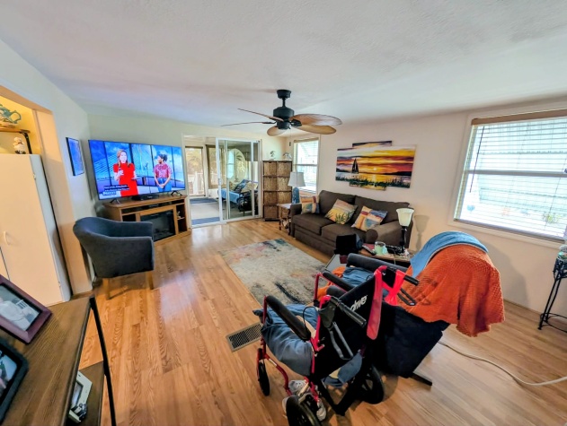 2206 Chaney Dr, Lot 347, Ruskin, Florida 33570, 3 Bedrooms Bedrooms, ,1.5 BathroomsBathrooms,55-Plus Mobile Home,For Sale,Chaney Dr, Lot 347,4545