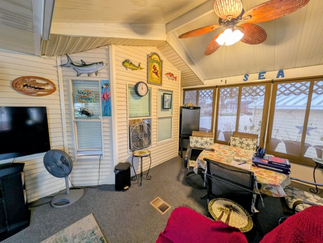 2206 Chaney Dr, Lot 347, Ruskin, Florida 33570, 3 Bedrooms Bedrooms, ,1.5 BathroomsBathrooms,55-Plus Mobile Home,For Sale,Chaney Dr, Lot 347,4545