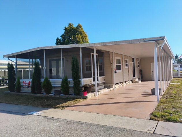 601 Starkey Rd, Lot 203, Largo, Florida 33771, 2 Bedrooms Bedrooms, ,2 BathroomsBathrooms,55-Plus Mobile Home,For Sale,Starkey Rd, Lot 203,4547