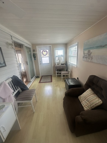 8225 Arevee Dr, Lot 632, New Port Richey, Florida 34653, 1 Bedroom Bedrooms, ,1 BathroomBathrooms,55-Plus Mobile Home,For Sale,Arevee Dr, Lot 632,4549