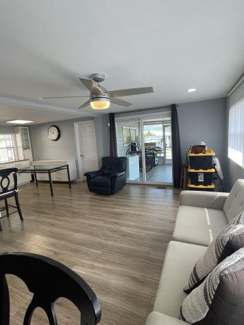 29081 US Hwy 19 N, Lot 212, Clearwater, Florida 33761, 2 Bedrooms Bedrooms, ,2 BathroomsBathrooms,55-Plus Mobile Home,For Sale,US Hwy 19 N, Lot 212,4554