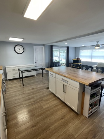 29081 US Hwy 19 N, Lot 212, Clearwater, Florida 33761, 2 Bedrooms Bedrooms, ,2 BathroomsBathrooms,55-Plus Mobile Home,For Sale,US Hwy 19 N, Lot 212,4554