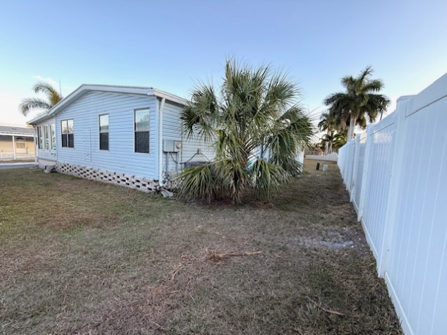 100 Hampton Rd, Lot 270, Clearwater, Florida 33759, 2 Bedrooms Bedrooms, ,2 BathroomsBathrooms,55-Plus Mobile Home,For Sale,Hampton Rd, Lot 270,4558
