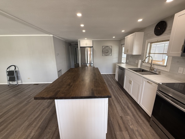 3113 State Road 580, Lot 185, Safety Harbor, Florida 34695, 2 Bedrooms Bedrooms, ,2 BathroomsBathrooms,55-Plus Mobile Home,For Sale,State Road 580, Lot 185,4560