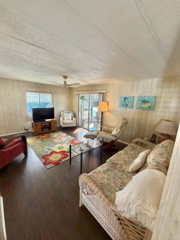 751 10th St E, Lot 404, Palmetto, Florida 34221, 2 Bedrooms Bedrooms, ,2 BathroomsBathrooms,55-Plus Mobile Home,For Sale,10th St E, Lot 404,4562