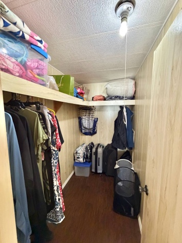 751 10th St E, Lot 404, Palmetto, Florida 34221, 2 Bedrooms Bedrooms, ,2 BathroomsBathrooms,55-Plus Mobile Home,For Sale,10th St E, Lot 404,4562