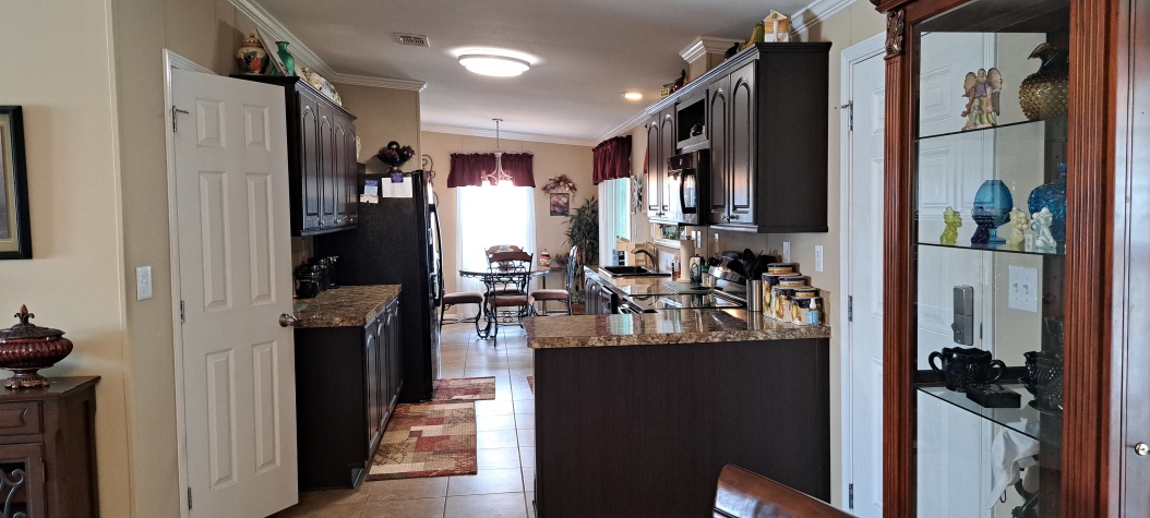 66257 Oxford Rd, Pinellas Park, Florida 33782, 2 Bedrooms Bedrooms, ,2 BathroomsBathrooms,55-Plus Mobile Home,For Sale,Oxford Rd,4565