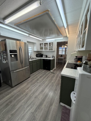 7001 142nd Avenue, Lot 146, Largo, Florida 33771, 2 Bedrooms Bedrooms, ,2 BathroomsBathrooms,55-Plus Mobile Home,For Sale,142nd ,146,4567