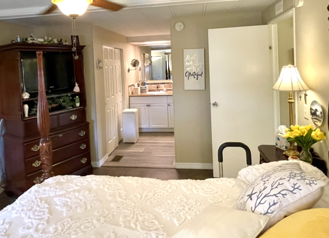 392 Sandpiper Cove, Ellenton, Florida 34222, 2 Bedrooms Bedrooms, ,2 BathroomsBathrooms,55-Plus Mobile Home,For Sale,Sandpiper Cove,4569