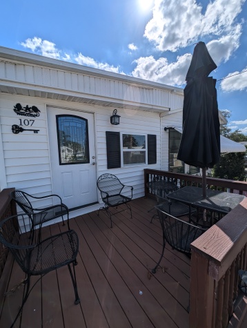 2206 Chaney Dr, Lot 107, Ruskin, Florida 33570, 2 Bedrooms Bedrooms, ,1 BathroomBathrooms,55-Plus Mobile Home,For Sale,Chaney Dr, Lot 107,4573