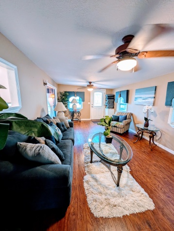 2206 Chaney Dr, Lot 107, Ruskin, Florida 33570, 2 Bedrooms Bedrooms, ,1 BathroomBathrooms,55-Plus Mobile Home,For Sale,Chaney Dr, Lot 107,4573