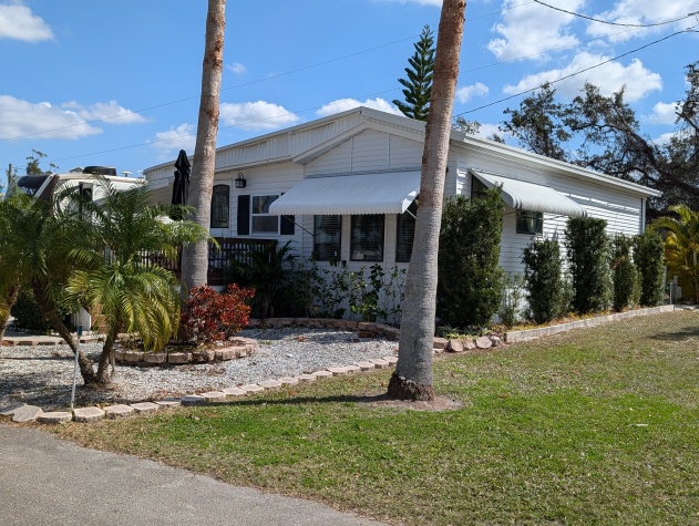 2206 Chaney Dr, Lot 107, Ruskin, Florida 33570, 2 Bedrooms Bedrooms, ,1 BathroomBathrooms,55-Plus Mobile Home,For Sale,Chaney Dr, Lot 107,4573