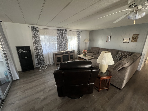 69 Colony Drive N, Ellenton, Florida 34222, 2 Bedrooms Bedrooms, ,1 BathroomBathrooms,55-Plus Mobile Home,For Sale,Colony Drive N,4576