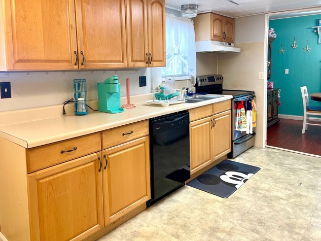 1030 Royal Palm Way, Ellenton, Florida 34222, 2 Bedrooms Bedrooms, ,2 BathroomsBathrooms,55-Plus Mobile Home,For Sale,Royal Palm Way,4582