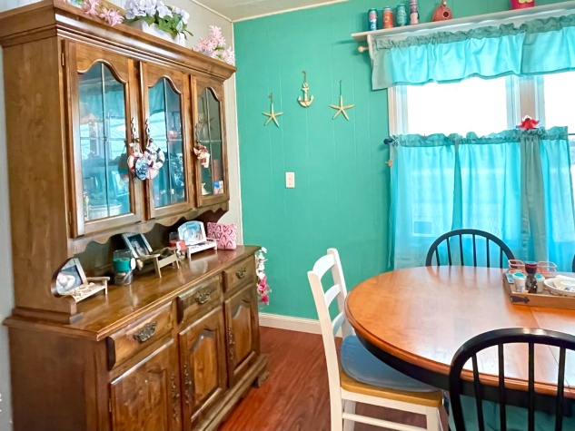 1030 Royal Palm Way, Ellenton, Florida 34222, 2 Bedrooms Bedrooms, ,2 BathroomsBathrooms,55-Plus Mobile Home,For Sale,Royal Palm Way,4582