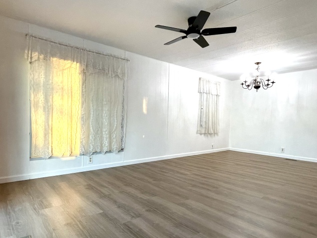 684 Harbor Circle, Ellenton, Florida 34222, 2 Bedrooms Bedrooms, ,2 BathroomsBathrooms,55-Plus Mobile Home,For Sale,Harbor Circle,4584