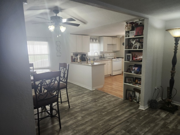 28488 US 19 N, Lot 9, Clearwater, Florida 33761, 1 Bedroom Bedrooms, ,1 BathroomBathrooms,55-Plus Mobile Home,For Sale,US 19 N, Lot 9,4585